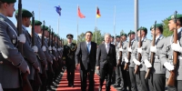 李克强抵达布鲁塞尔举行第十九次中国－欧盟领导人会晤并对比利时进行正式访问 - 住房保障和房产管理局