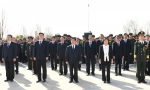 自治区领导和首府各族各界代表向人民英雄敬献花篮仪式在呼隆重举行 - 内蒙古新闻网