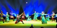 赤峰市民族歌舞剧院文化惠民演出在达丽雅剧场开演 - 正北方网
