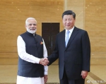 　　4月27日下午，国家主席习近平同来华进行非正式会晤的印度总理莫迪在湖北省博物馆参观精品文物展。 图片来自：新华网 - 正北方网
