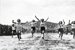 延安“九一”扩大运动会上的女子50米比赛 - 正北方网