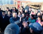 离除夕还有3天，李克强来到内蒙古这个深度贫困旗看望慰问贫困户 - 正北方网