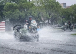 张张是大片！这场雨中练兵太酷了~ - 正北方网